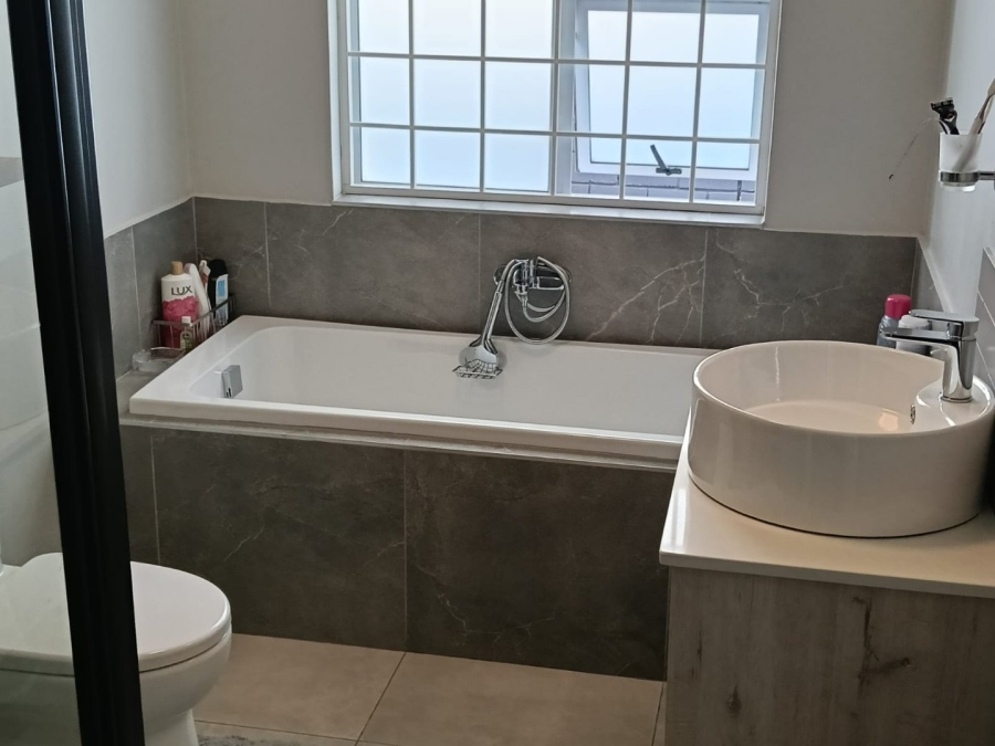 3 Bedroom Property for Sale in Fountains Estate Eastern Cape